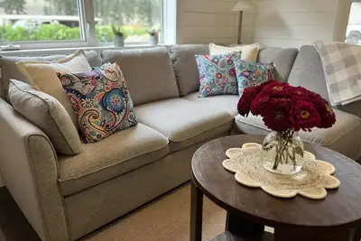 Image de Charming Country Hideaway – The Paisley Guest House