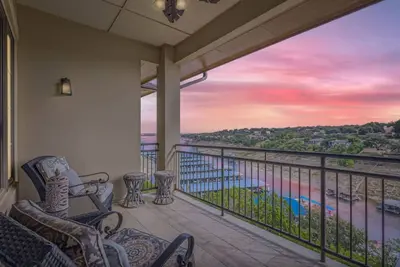 Image de Lakeway Village Cove Retreat + Resort Amenities!