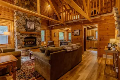 Image de Your Cozy Up North Escape in Interlochen, Mi