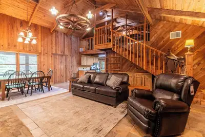 Image de Cozy 2-bedroom cabin in charming Chatsworth, Georgia