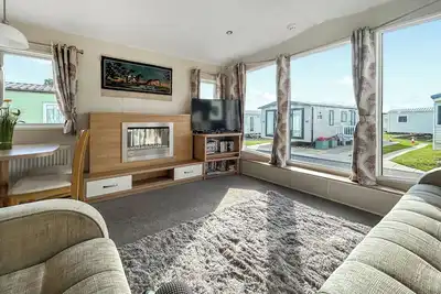 Image de 3 chambres à coucher à California Cliffs