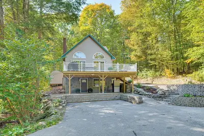Image de On Baxter Lake: Wooded Retreat Near Trails