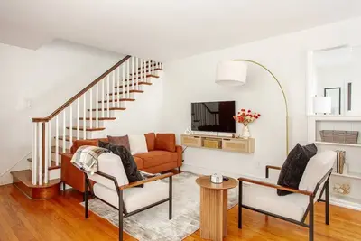 Image de 4-bedroom 2 Full Bath Cozy Retreat