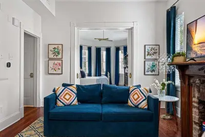 Image de 4 bedroom*Sleeps 8*Dog Friendly*Near Forsyth Park