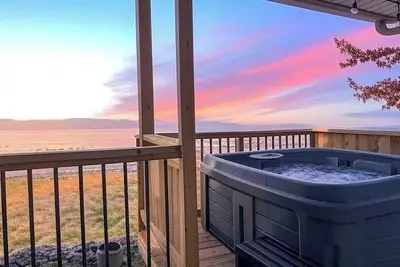 Image de Chalet 691 Bord de l'eau | Spa | Foyer | Wifi | Ac