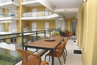 Image de Bel appartement à Magnan, avec piscine et grand balcon!