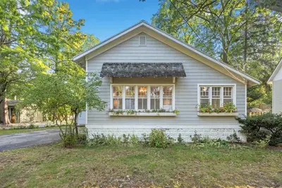 Image de Charming Saugatuck Getaway by Lake & Shops