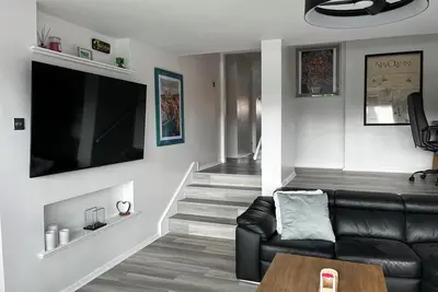 Image de Exquisite 2-Bedroom Apartment in the Heart of Glasgow City Centre