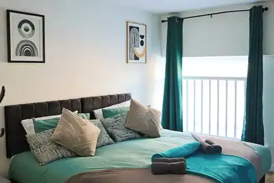 Image de Brand New 2-Bedroom Apartment in the heart of Swindon Old Town - Sleeps 6