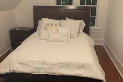 Image de Charming 2 Bed / 2 Bath Home in Historic Downtown Albany