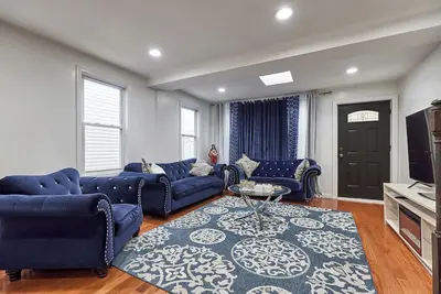 Image de Cool- Private-Entire House-Near Nyc-Ewr/Free Parking-3beds/2bath