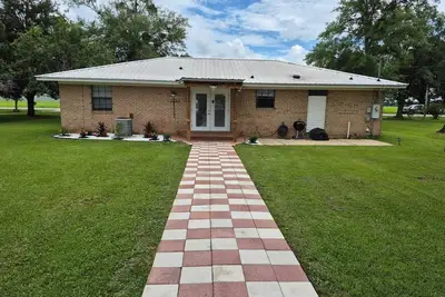 Image de A place to call home.