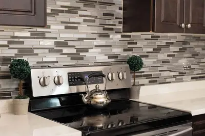 Image de Luxury 2 Bedroom Surrey Basement Suite, Sleeps 6