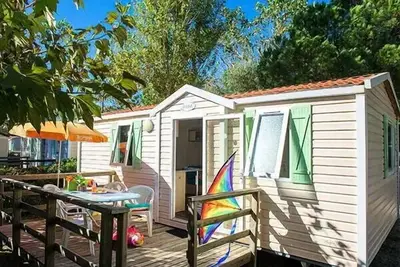 Image de Mobil-home | Classic | 2 Ch. | 4 pers. | Terrasse surélevée non couverte | A/C