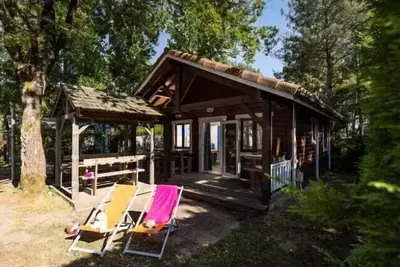 Image de Chalet | Classic | 3 Ch. | 6 pers. | A/C | Tv
