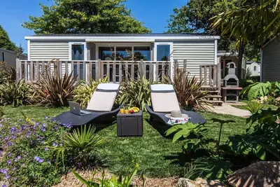 Image de Mobil-home | Comfort | 2 Ch. | 4 pers. | Terrasse surélevée | Tv