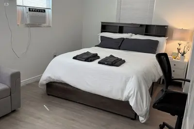 Image de Charming 4 Bedroom House For Rent Near Tmc & UofA Sleeps 8-11