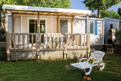 Image de Mobil-home | Comfort | 2 Ch. | 4/6 pers. | Terrasse surélevée | Tv