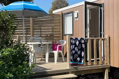 Image de Mobil-home | Comfort | 1 Ch. | 2 pers. | Terrasse surélevée | Tv