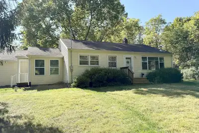 Image de Beautiful, Clean Home Close to Msu and Downtown in a Safe Country Setting