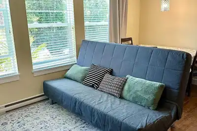 Image de Sunny and cozy 1br by Galloping goose. Close to shopping and nature.