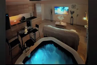 Image de Suite du garlaban\njaccuzi