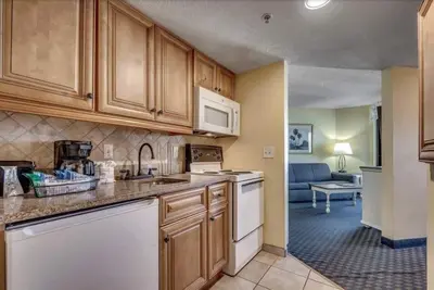 Image de Charming 1 Br Oceanview Condo for 4! Ocean Reef 825