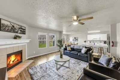 Image de Modern 4br McKinney Home • Work & Family Ready • Near Frisco & Allen