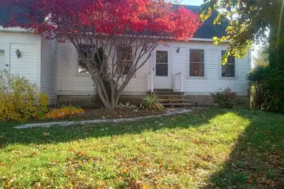 Image de Convenient, Cozy, Mid-Coast Maine Cottage