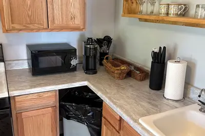 Image de Charming 2-bedroom apartment in lovely Rosendale, just off the rail trai.