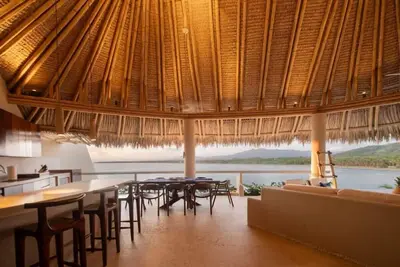 Image de Sophia 8 - Your Oceanfront Penthouse Retreat