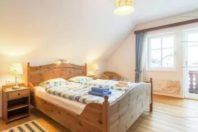 Image de Carinthian solid wood - log house with organic living atmosphere