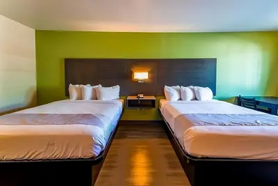 Image de Modern Unit near Dairy Queen with Free Parking and Access to Outdoor Pool