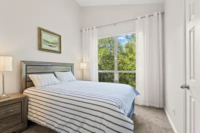 Image de Modern Light-Filled Condo Near At&T Stadium. A Gateway to Adventure & Comfort