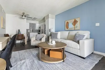 Image de Landing | Spectacular 2bd in Maryvale Village