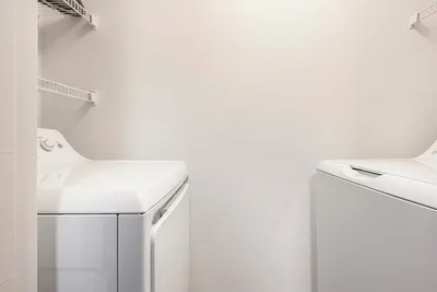 Image de Landing | Stunning 2bd, Pool, Gym