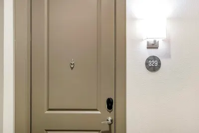 Image de Landing | Stylish 2bd, Game Room, Clubhouse