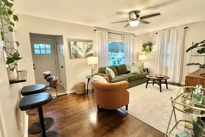 Image de Spacious 4-bedroom house in Urbandale with Ac