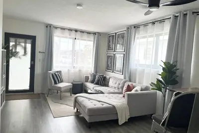 Image de Cozy/Comfy Home in Miami- near Miami airport and Miami attractions