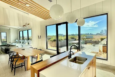 Image de Luxury Double King • Sky Lounge • Ev Parking