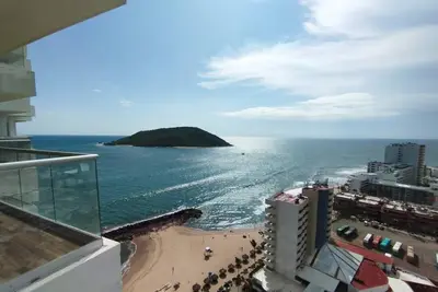 Image de Condominio de Lujo Frente al Mar en Zona Dorada Eleve Tower.