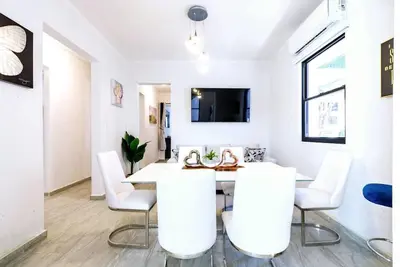 Image de 2 blocks from Condado Beach, 3b