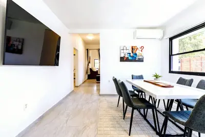 Image de 2 blocks from Condado Beach, 3bd