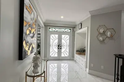 Image de Elegant escape 4br with Pool Table -Airport 20 min