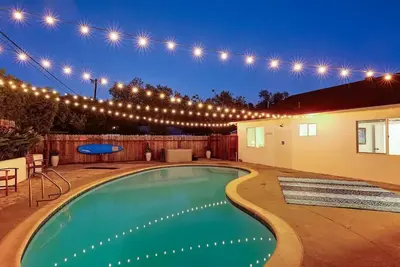 Image de Spa, Beaches, Wine Country: Santa Barbara Coastal Escape for Friends and Family