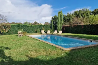 Image de Rare beauty between vineyards and ocean, 18th C. family home with swimming pool