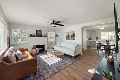 Image de Gorgeous 3br Design, \n2 Living Rooms, Sleeps 10