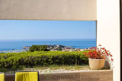 Image de Appartement T1 avec terrasse 25m2 vue exceptionnelle