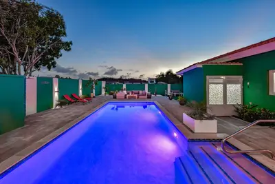 Image de Tropical Villa in Aruba w/ Saltwater Pool, Bbq & Outdoor Kitchen near beaches