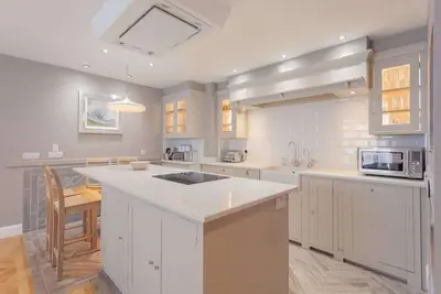 Image de Appartement-Salle de bain et douche-Large 4-Bedroo